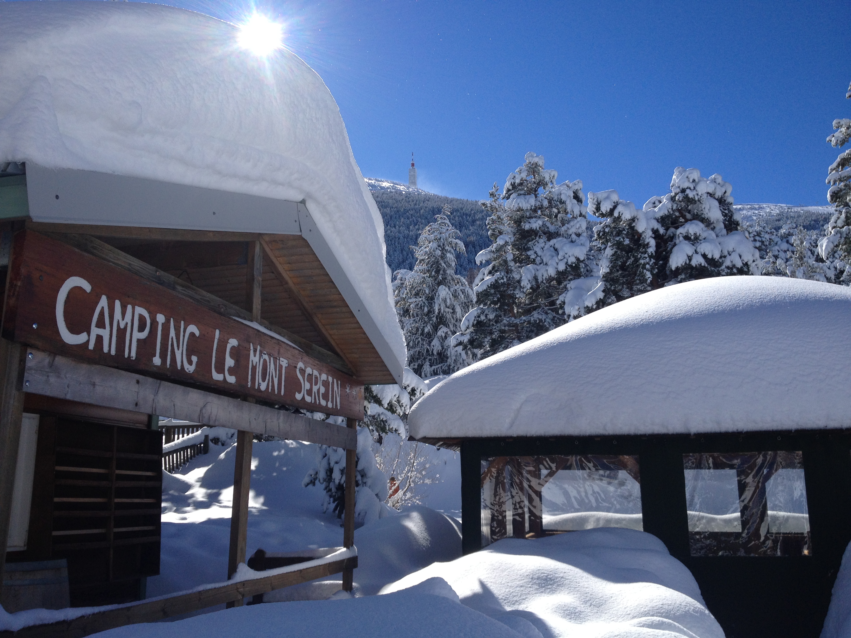 les gîtes chalets du Mont Serein sous la neige les gîtes chalets du Mont Serein sous la neige
